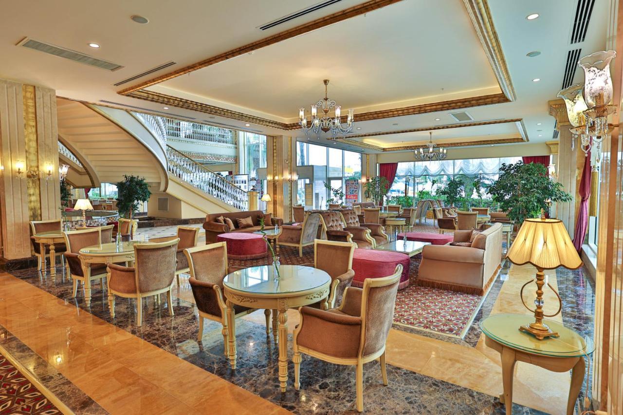 Crystal Palace Luxury & 5* Side