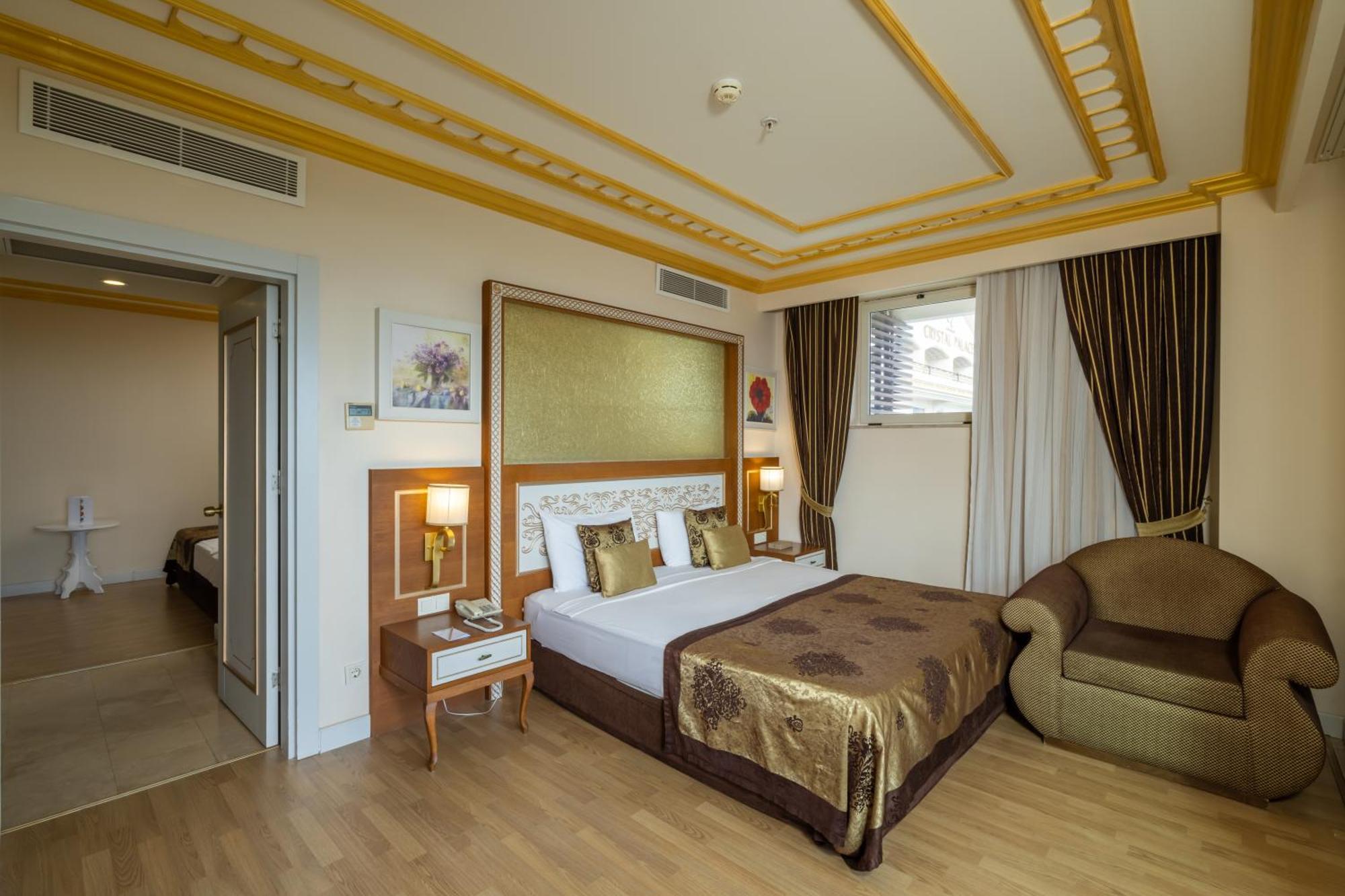 Complex Crystal Palace Luxury & 5*