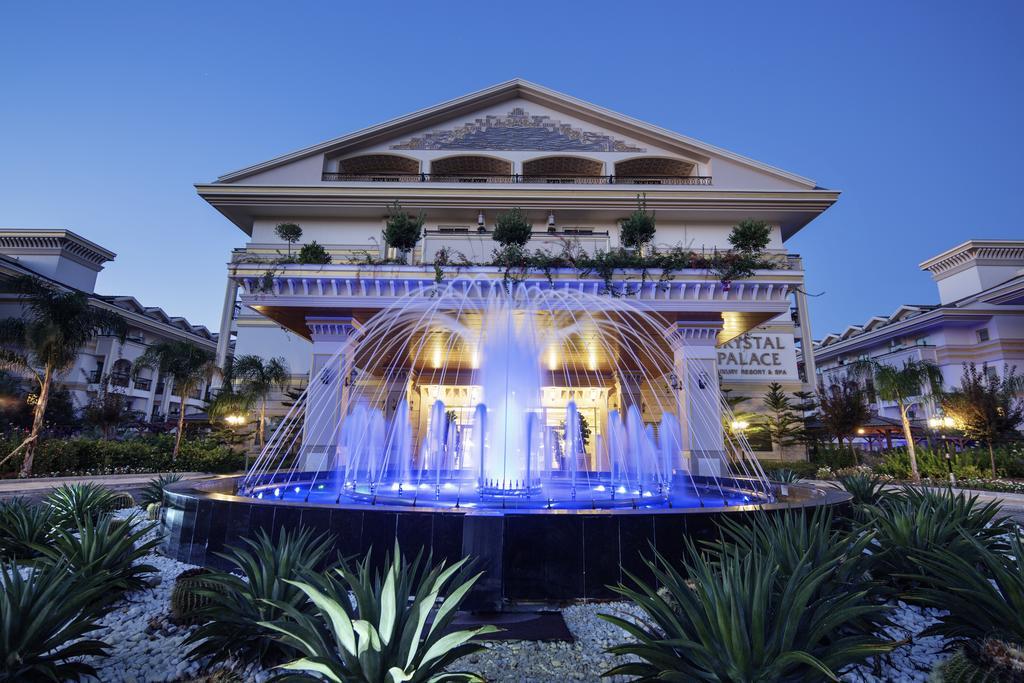 Crystal Palace Luxury & Side
