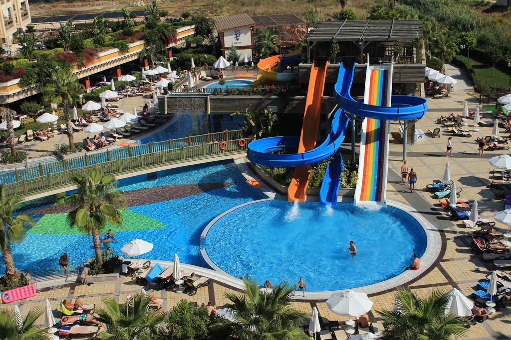 Crystal Palace Luxury &