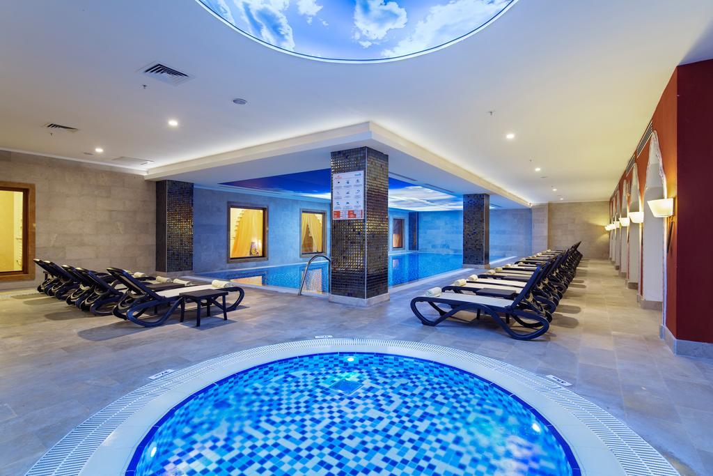 Crystal Palace Luxury &