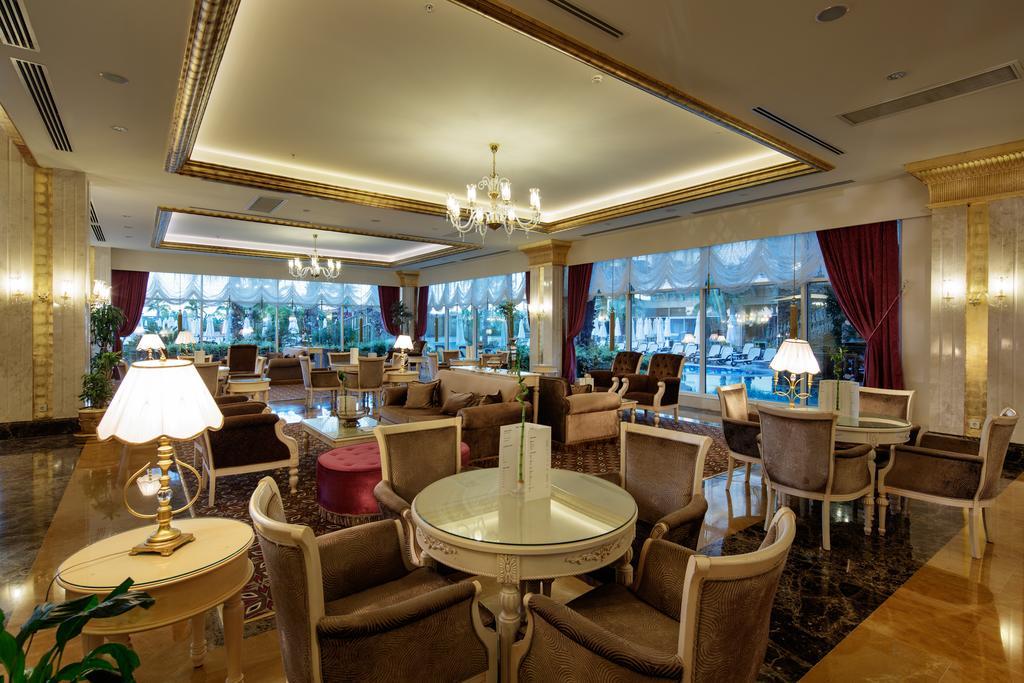 Complex Crystal Palace Luxury & Side